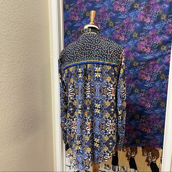 π Lovely bohemian button patchwork top - Picture 8 of 11